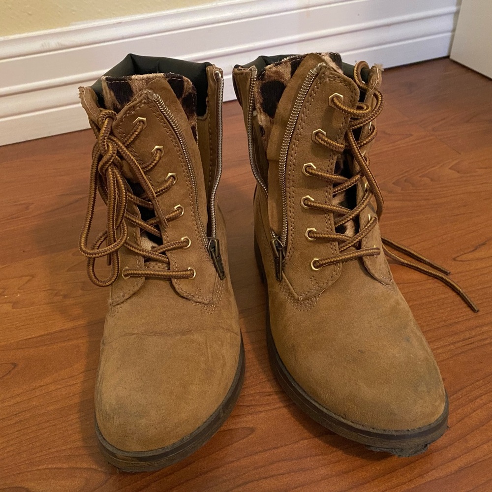 Candies women’s work boots size 3